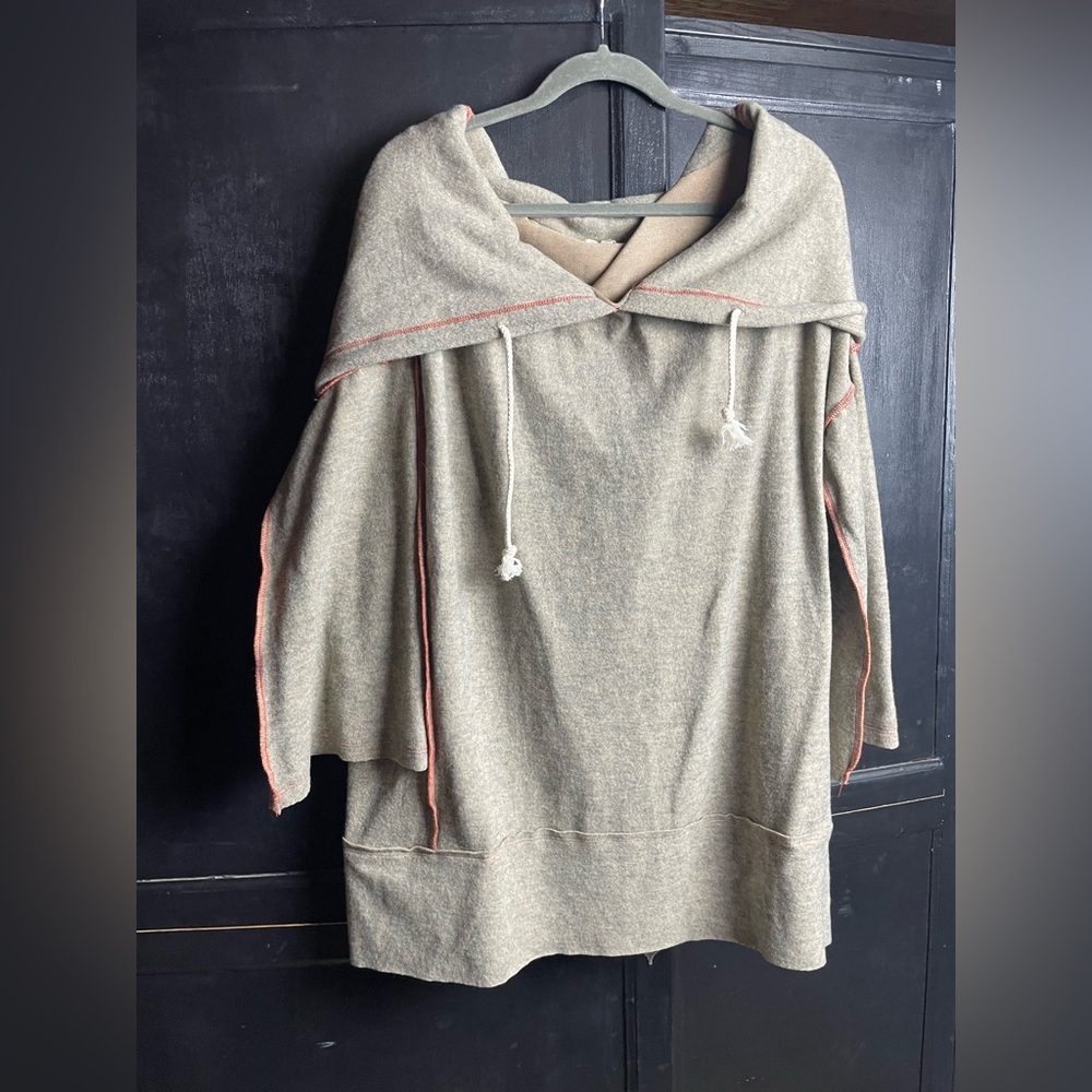 Easel Oversized Slouchy Long Sleeve Hooded Poncho Top Sz Large